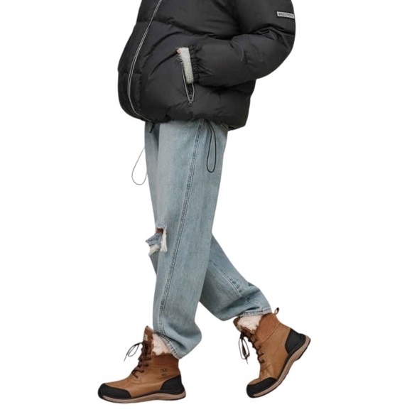 UGG Adirondack III Boot - Picture 4 of 4